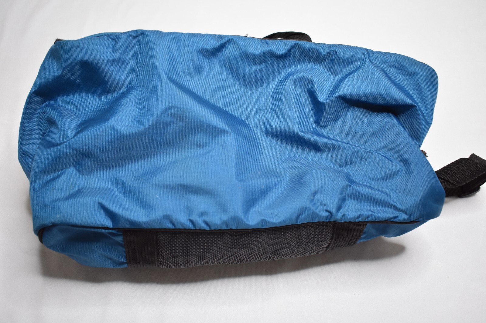 Rare Vintage NIKE Spell Out Zipped Mesh Duffle Exerci… Gem