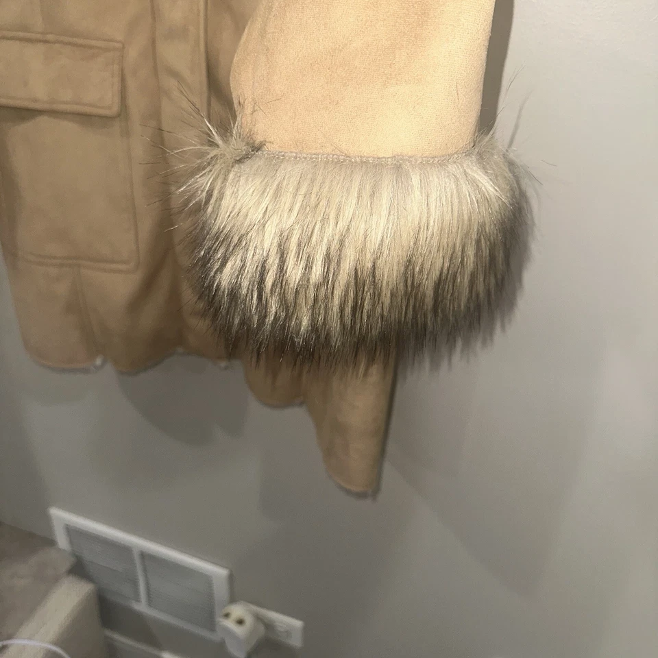Vintage KC Collections Women’s XL Beige Faux Fur Hooded Jacket Coat - Image 4 of 4