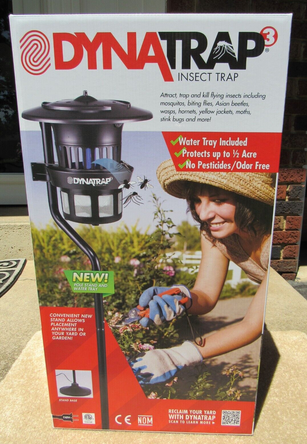 Dynatrap DT1200 1/2 Acre Insect Trap & Pole Mount Mosquito Bug Killer NEW IN BOX