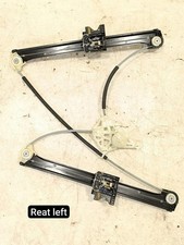 Alzavetro Bentley BENTAYGA 2017 sinistro posteriore 4M0839461A