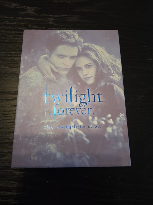 Twilight Forever: the Complete Saga (DVD)