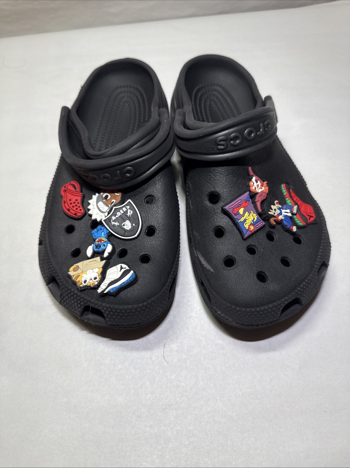 Crocs Black 6 Women 4 Mens Shoe Charms Included Comfort Shoes Unisex with pins