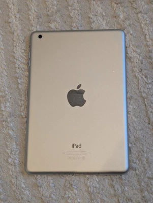 Apple iPad mini (1st generation) · 32GB · Wi-Fi