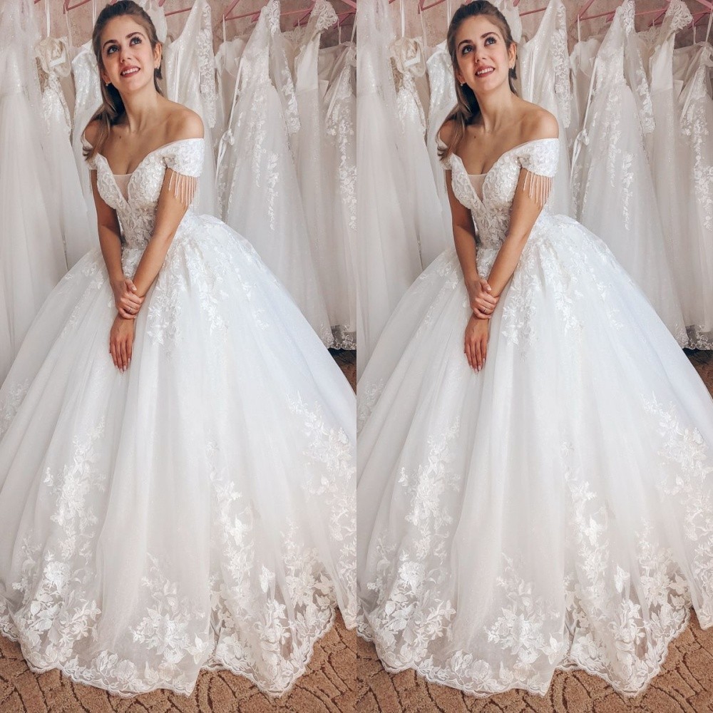 つゆ Elegant Wedding Dresses Off Shoulder Lace Applique White Ivory