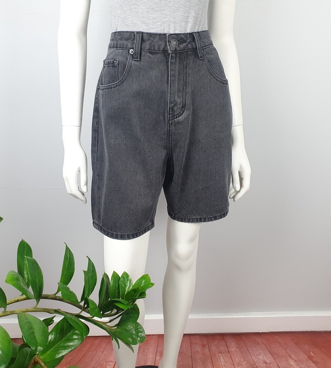 Motel Size S 10 Dad Demin Shorts Black Wash High Waist Slim