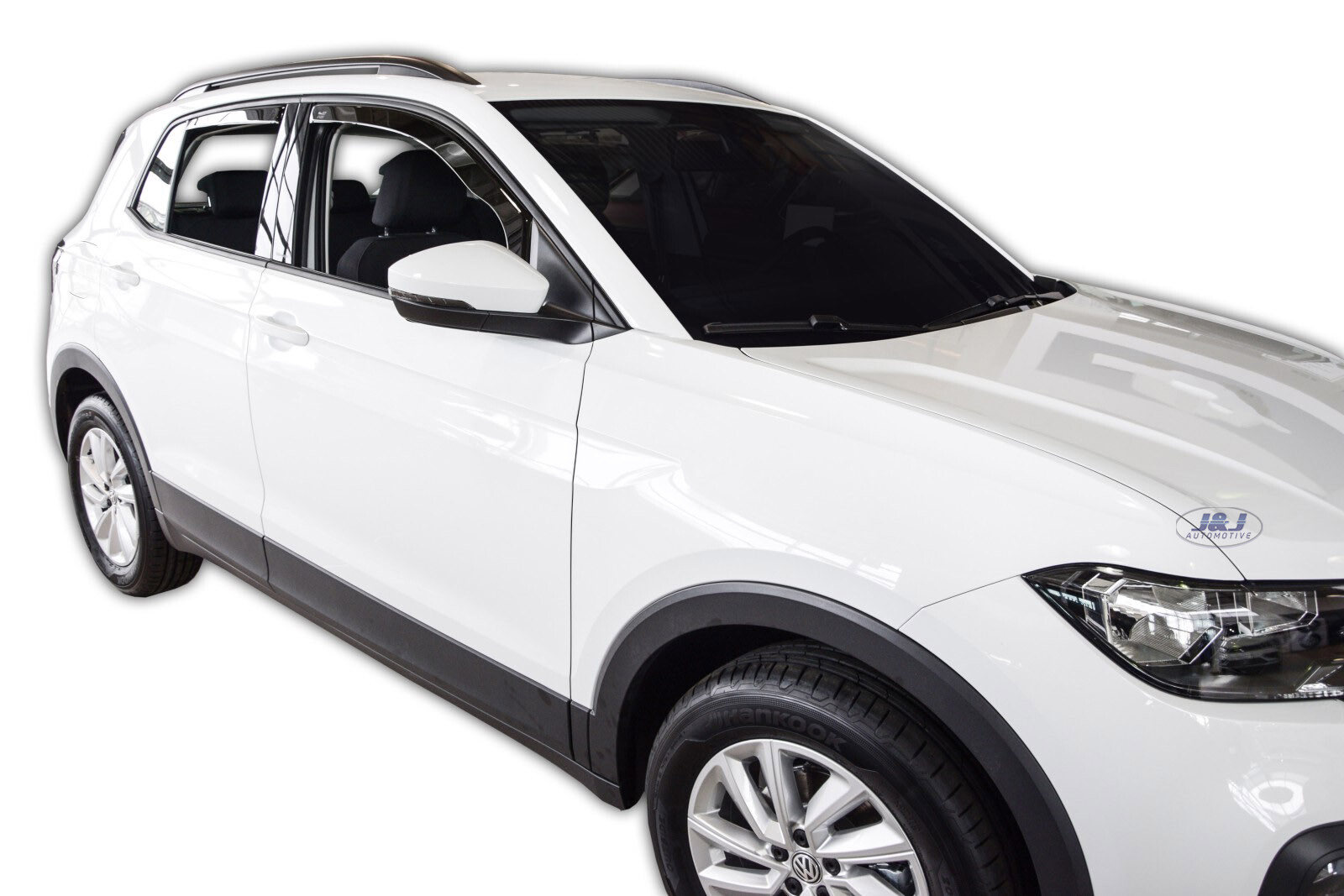 Déflecteurs d'air pour VW T-Cross finition teintée noire premium - Set HEKO aérodynamique 4 pièces