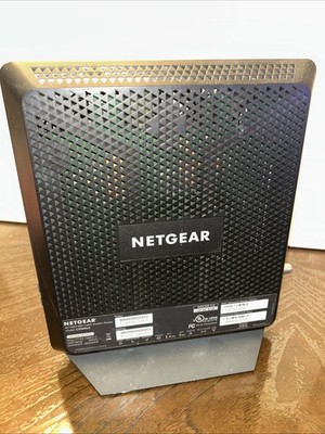 NETGEAR Nighthawk C7000v2 AC1900 Wi-Fi Cable Modem Router 