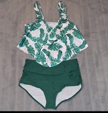 NEW Green Leaf Print 2 Piece Swim Set Size Medium
