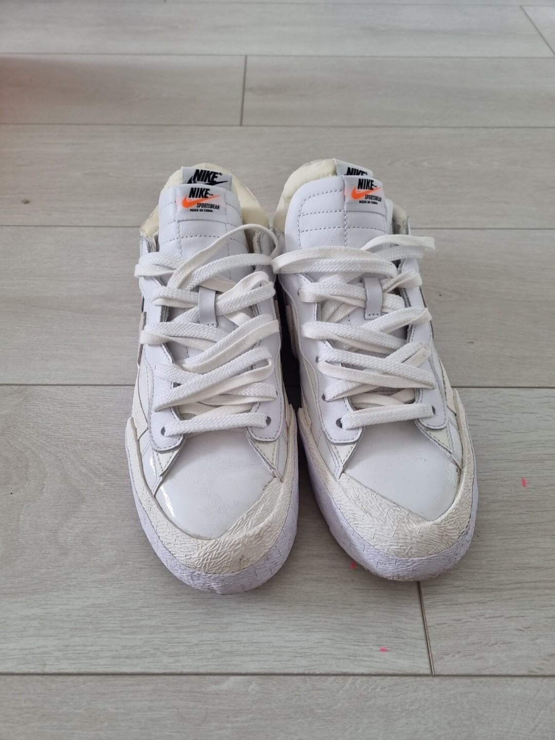 SACAI X NIKE Blazer basso Nike X Sacai bianco taglia Uk9 5