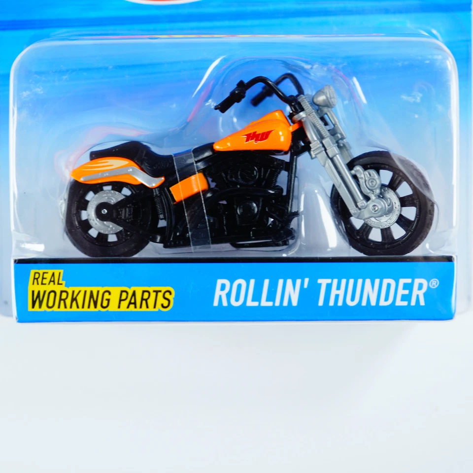 Hot Wheels Rollin Thunder Motorcycle Real Working Parts Diecast X7721 - Image 2 of 4