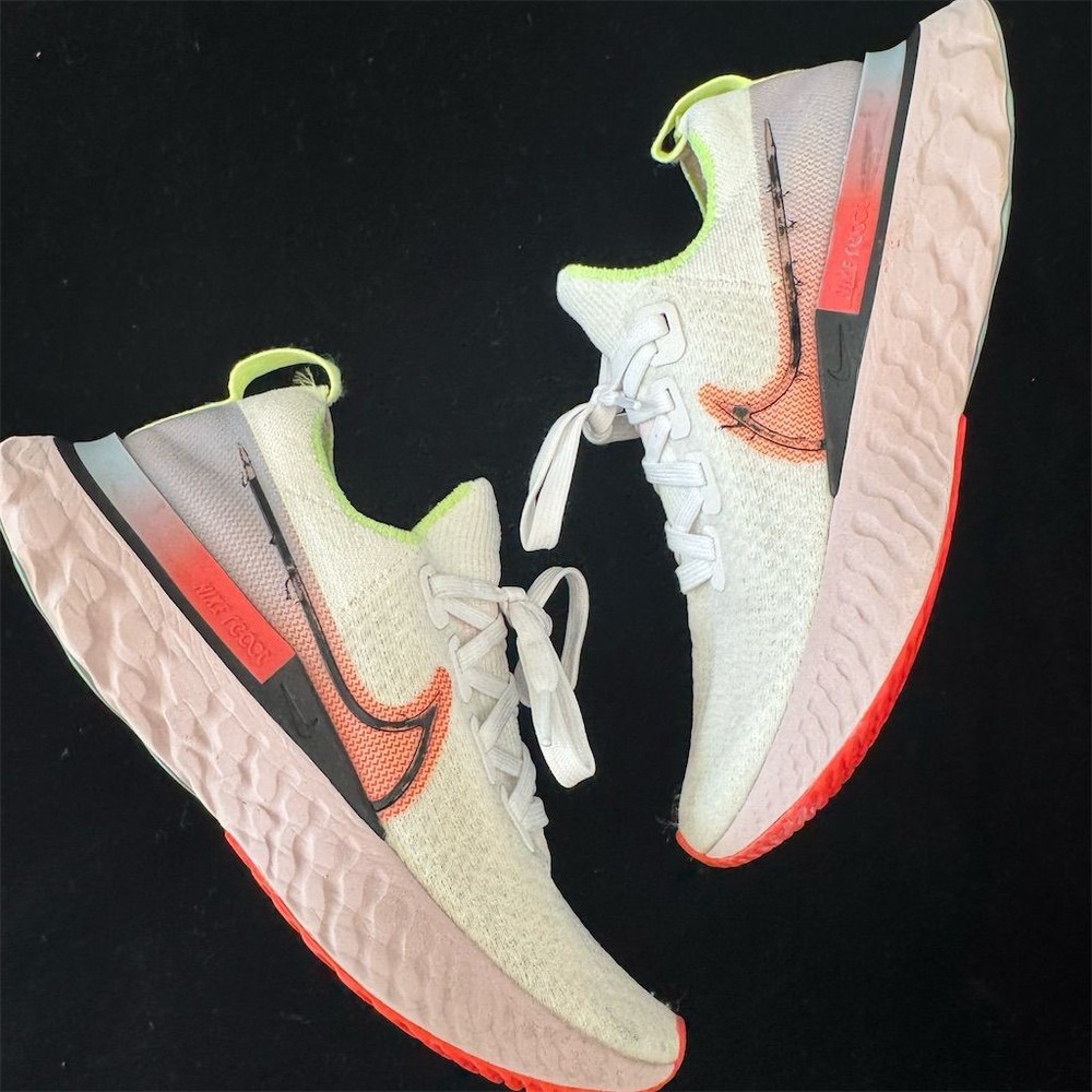 Neon White Nike React Infinity Run Flyknit Womens Running Shoes Size 7
