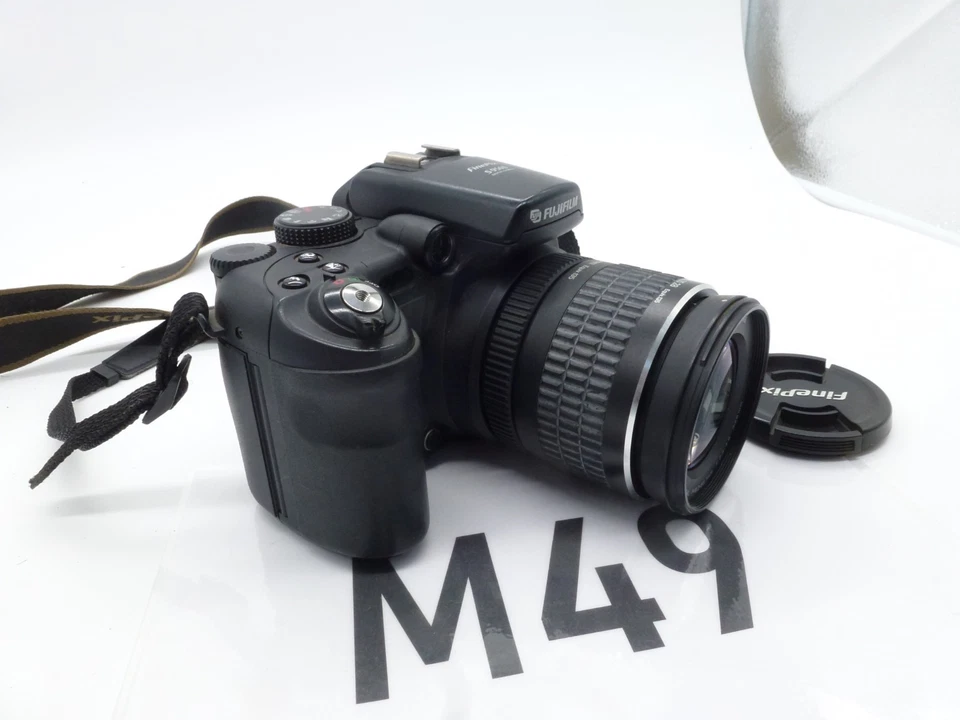 Fujifilm FinePix  S9500 9.0MP Digital Camera 28-300mm working read ?? raaug, photo 1 of 4