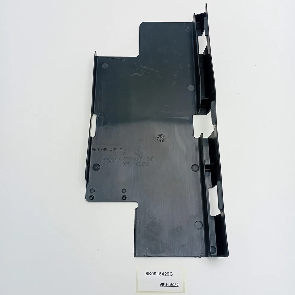 Audi SQ5 2021 cubierta de batería 8K0915429G Foto 2 de 4