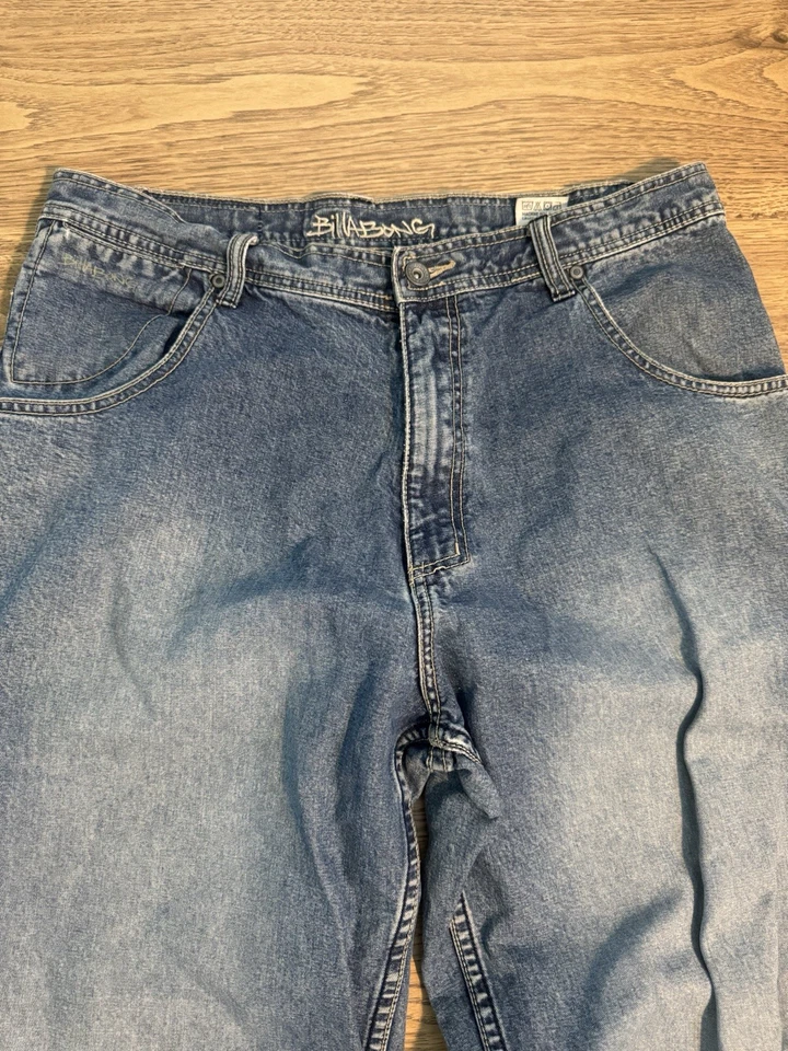 Pantalones de mezclilla holgados Billabong vintage años 90 34x32 bordados skate surf ropa de calle Foto 2 de 4