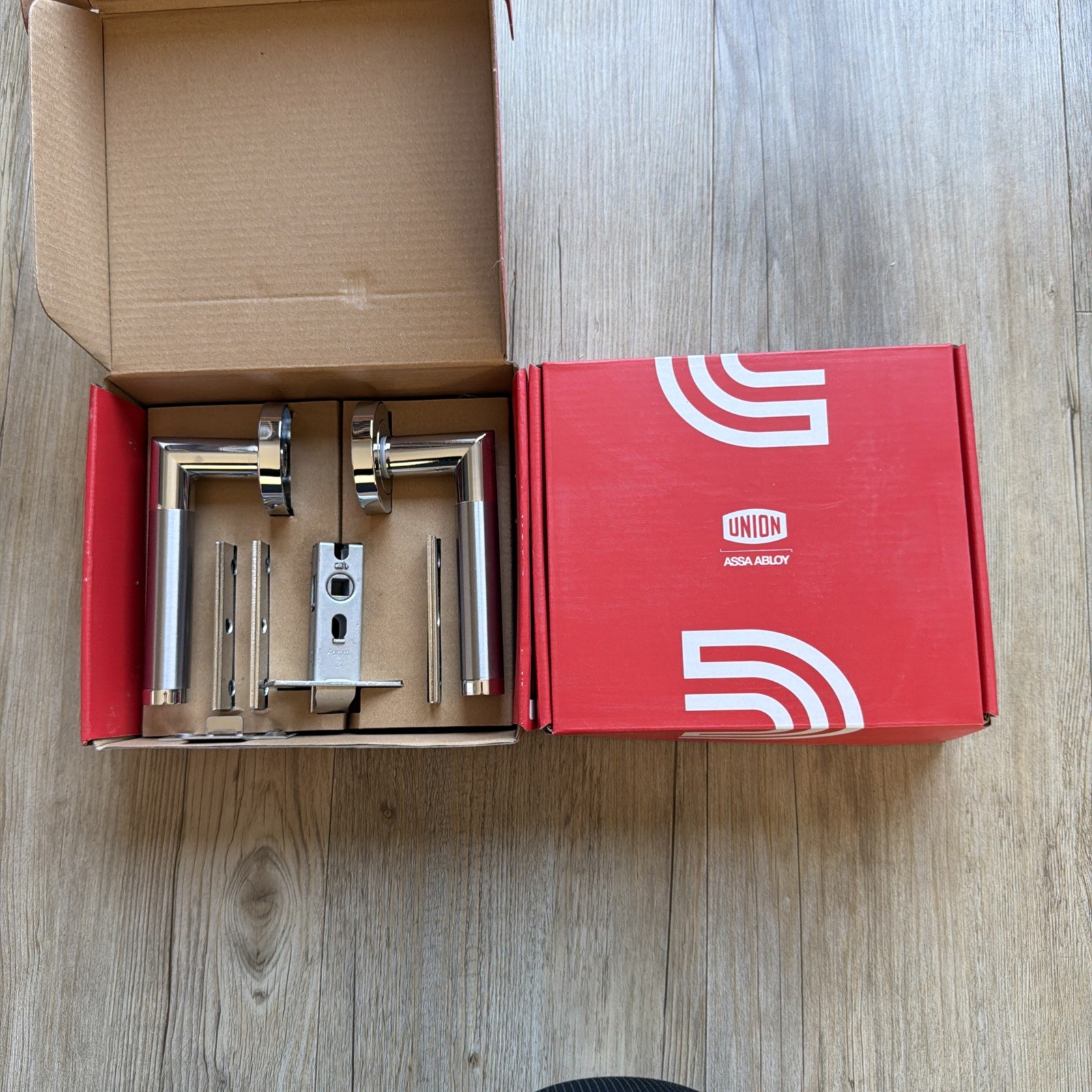 Union Athena Door Pack Internal Door Round Rose Lever + Hinges & Latch VAT Inc