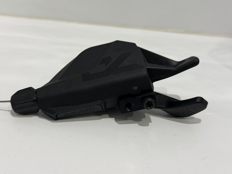 SRAM 70 T-Type 13 Speed Shifter