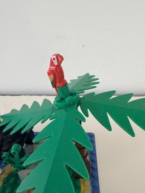 LEGO 6260 Vintage Pirates - Shipwreck Island - 100% Complete