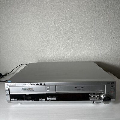 Panasonic SA-HT820V 5 Disc DVD Changer VCR Combo NO REMOTE Tested