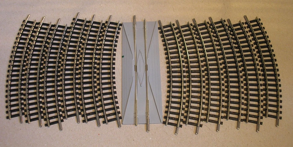 1:160 Konvolut 12x Minitrix Bögen 14912 und eine Wiedereingleisvorrichtung 4974