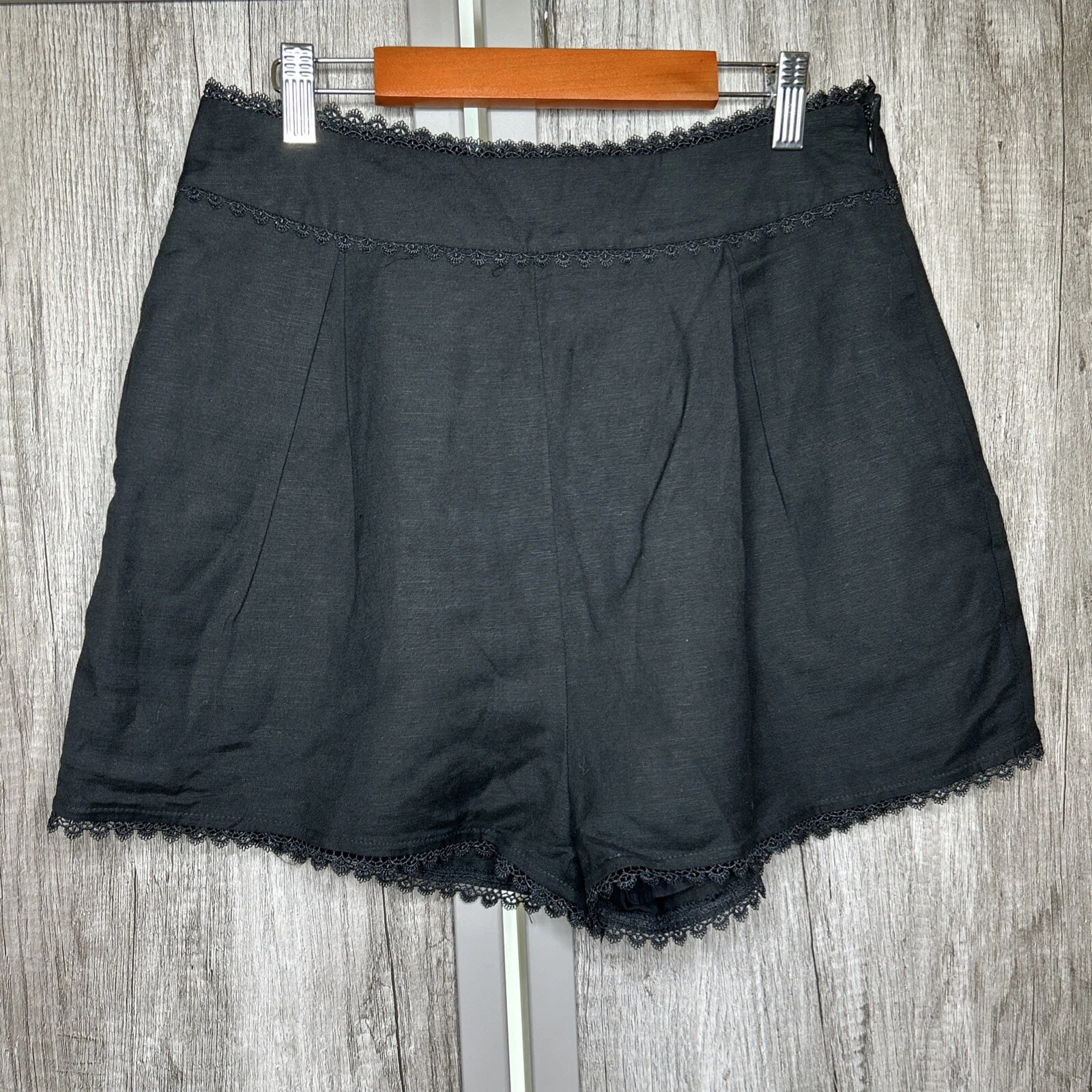 AQUA Womens Linen Shorts Flat Front Lace Hem Side Zip Pleats Pockets Size Medium