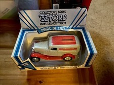 ERTL 1932 Ford Panel Delivery Truck Collector's Banks 1:25 Die Cast Metal 9157