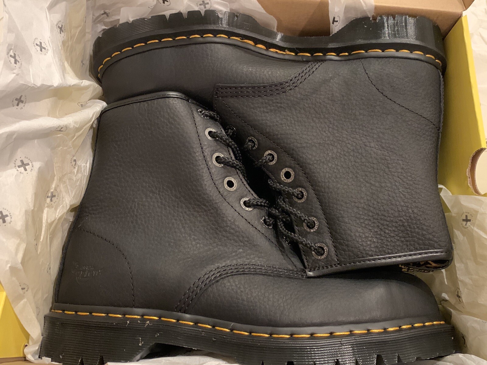 dr marten icon 2295