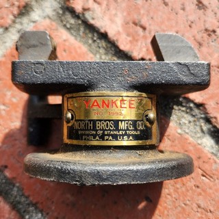 Vintage North Brothers Yankee Tools Machinist Vise Locking Swivel Base No 1992