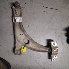 3C0407153B Aufhängungsschwinge Ameise. Links AUDI Q3 (8U) 1.4 TFSI (110Kw) Suv