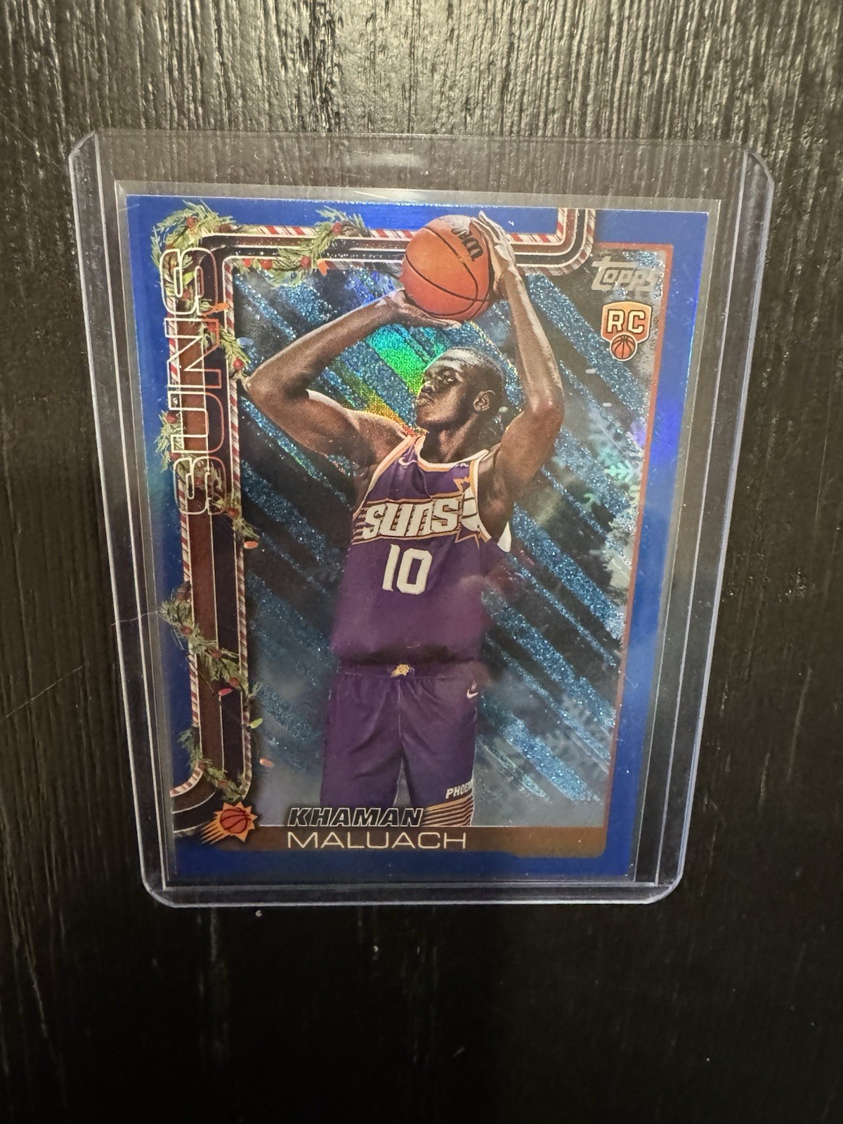 2025 NBA Topps Holiday RC Khaman Maluach Metallic Blue Glitter #H170 Suns Rookie