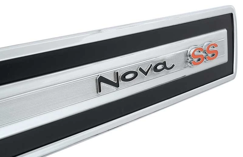 1967 Chevrolet Chevy II/Nova SS Trunk Lid Panel Molding Die-Cast - Image 4 of 4