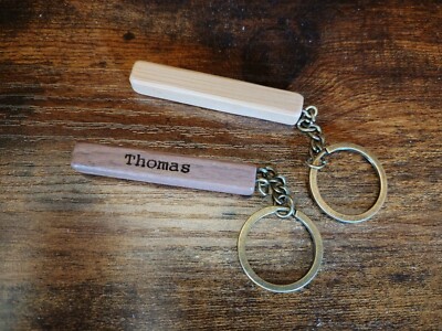 Holz Schlüsselanhänger mit Gravur Name Kind Personalisierte Geschenke