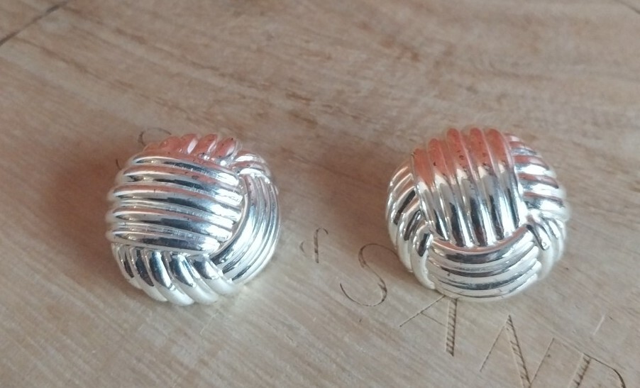 Vintage NAPIER Multi Ripple Ridge Dome Top Silver Ton… - Gem