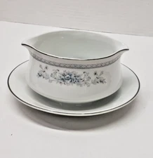 American Limoges Porcelain Bridal Bouquet Gravy Boat with Attached Underplate