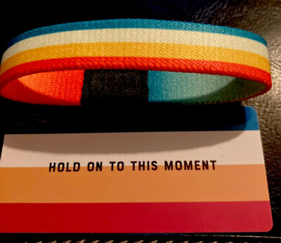 Zox Hold On To This Moment Medium Strap Atemberaubende helle Farben