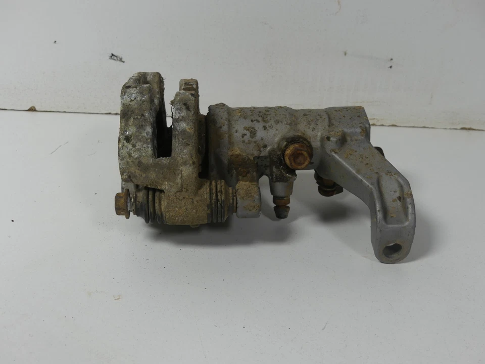 2003 年本田 Fourtrax Rincon 680 650 后制动卡钳 CC R2 — 第 3/4 张图片