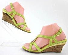 Sofft Paharita Glazed Cork Wedge Sandals Patent Mellow Yellow Sz 6 W WIDE