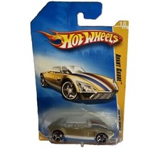 2009 Hot Wheels 18 New Models 18/42 AVANT GARDE Gold/White Variant w/OH5 Spokes
