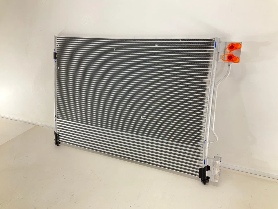 06-11 Ford Crown Victoria Aire Acondicionado Condensador Fabricante de Equipo Original Nuevo CM Foto 2 de 4