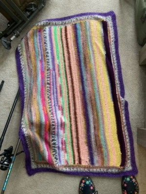 Häkel Überwurf Schoß Decke Handarbeit 48'' x 30'' mehrfarbig Streifen Oma