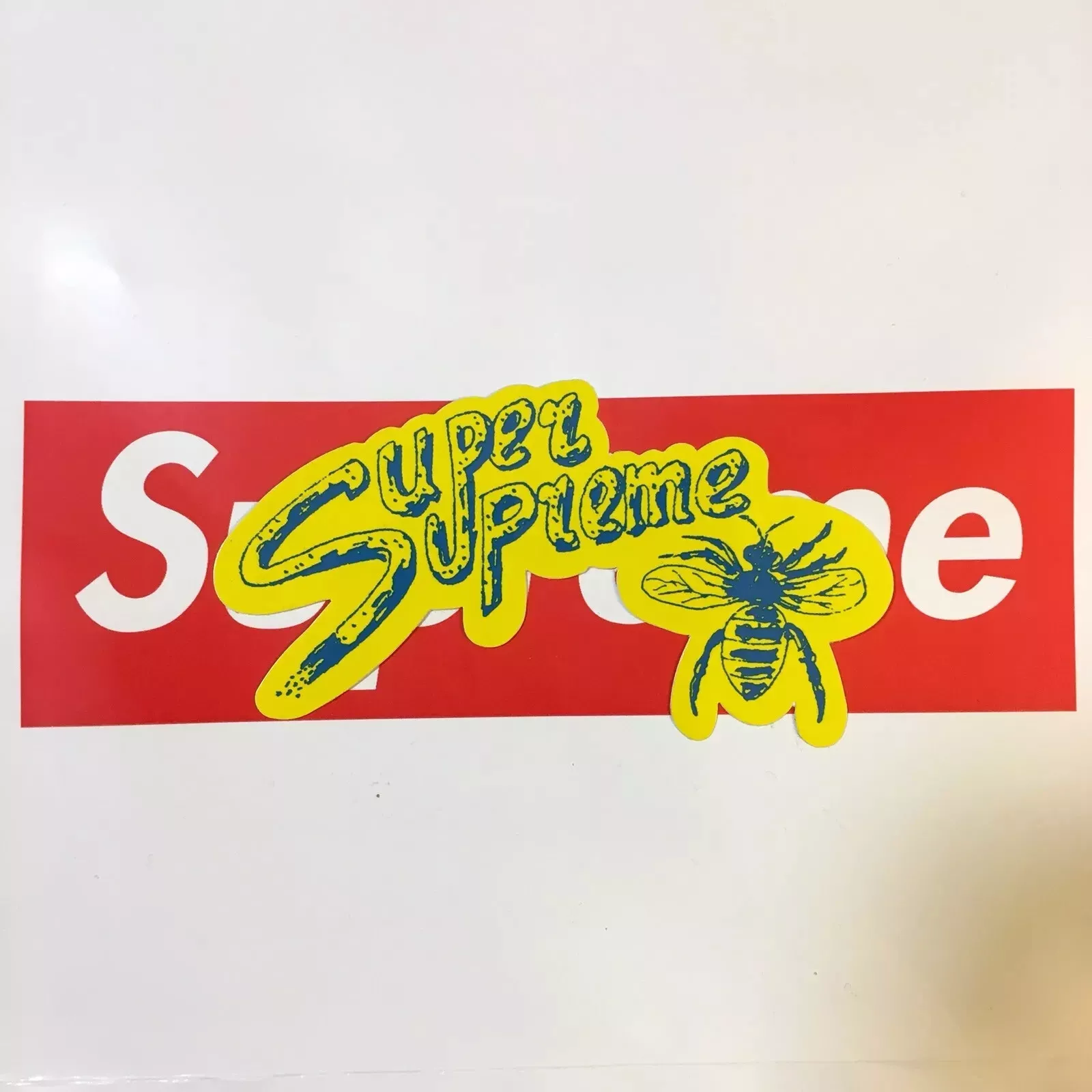SUPREME LIMONIOUS SUPER SUPREME GUÊPE AUTOCOLLANT (JAUNE) SS17 GRIPTAPE PORTE CLÉS