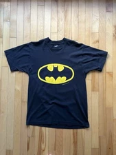 Vintage 80’s/90’s Batman Logo Screen Stars faded black Mens single stitch tshirt