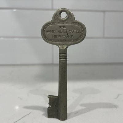 Rare Antique Vanderbilt Hotel New York Room Key Yale & Towne Room #1509