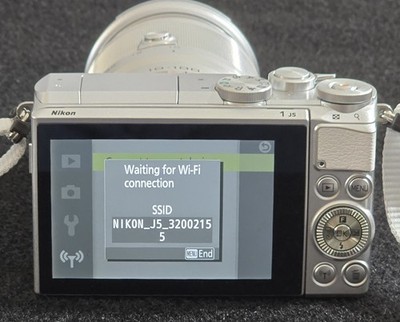 Nikon 1 J5 Mirrorless Camera W/10-100mm VR Lens Silver & White