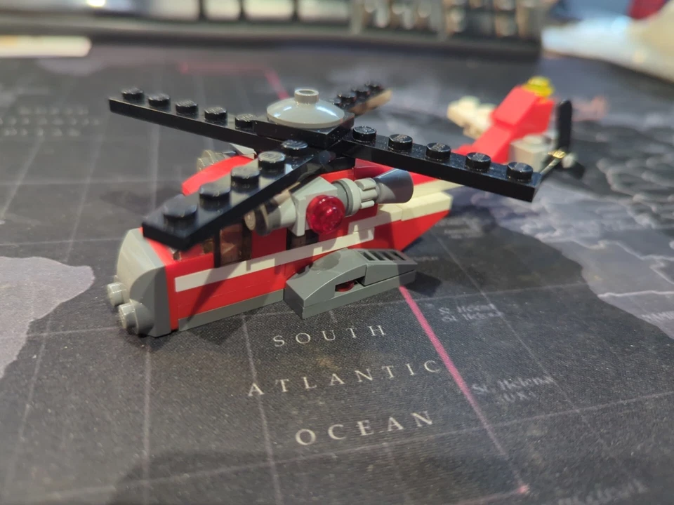 LEGO Creator 31013 Red Thunder, photo 3 of 5