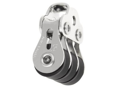 Ronstan RF15302 S15 BB Block,Triple (No Shackle) 65500210