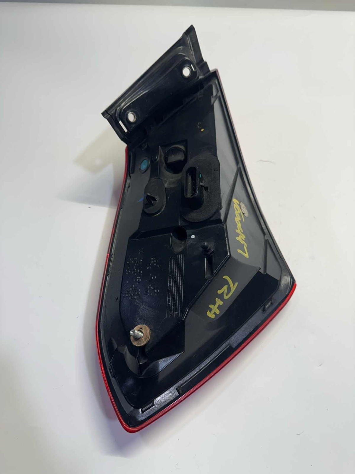 14 MASERATI GHIBLI Tail Light Lamp Passenger Right
