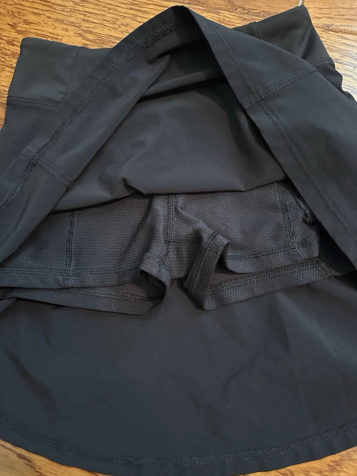 2 Pieces Athleta Girls Bundle Shorts And Tank Size6-8 - Image 3 of 4