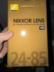 Nikon AF-S Nikkor 24-85mm F/3.5-4.5G ED VR Zoom Lens