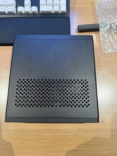 MINISFORUM MS-01 S1290 Mini PC Intel Core i9-12900H, Crucial DDR5 16G*2, No SSD - Afbeelding 4 van 11