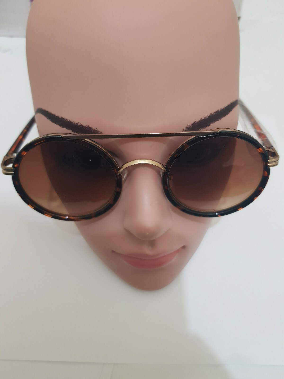 SUNGLASSES MISSGUIDED FASHION  UV400 MAXBLOCK 100% NEW UVA UVB 400 BRAND NEW